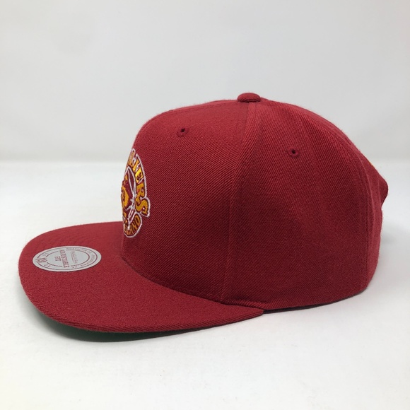 Cleveland Cavaliers Mitchell & Ness Snapback Hat - Picture 2 of 6